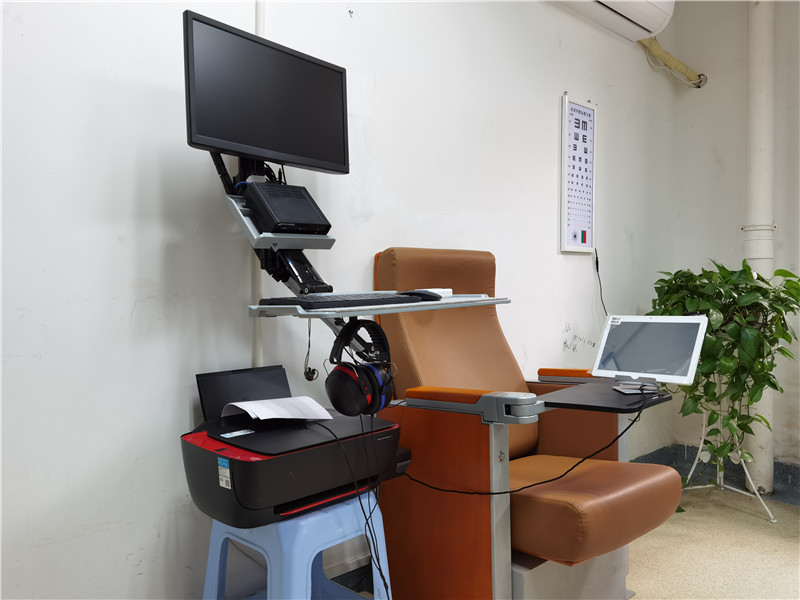 耳鸣综合治疗台.jpg